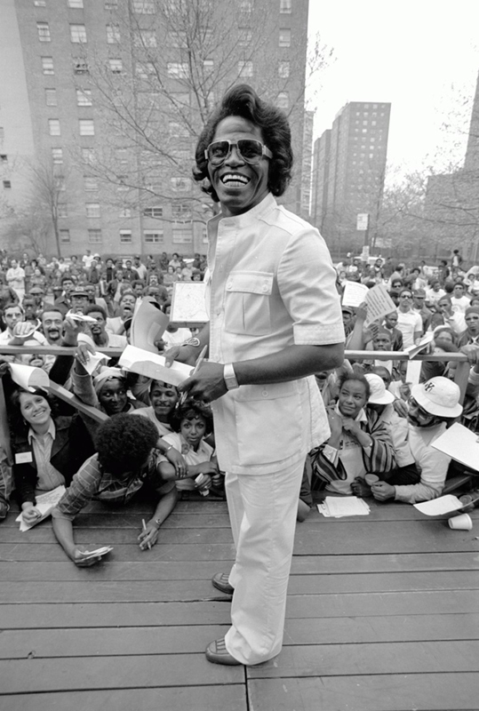 James Brown Smiling, Harlem, NY, 1979 (Vertical)