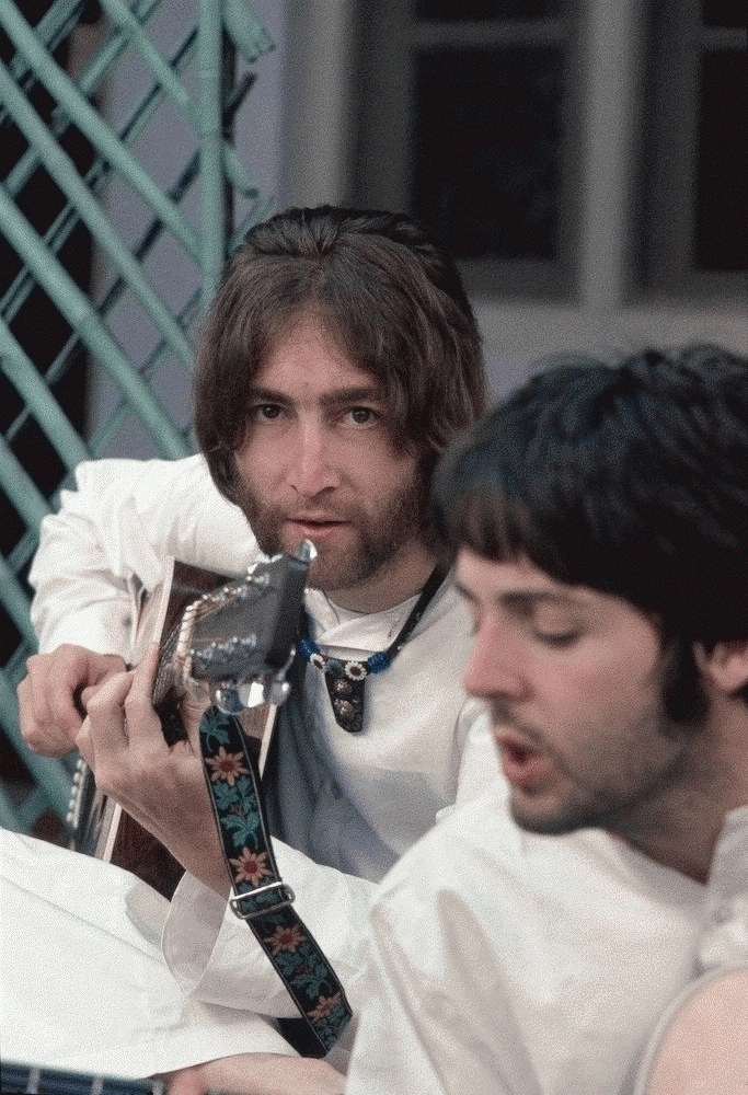 Jamming I - John Lennon & Paul McCartney, Rishikesh, India, 1968