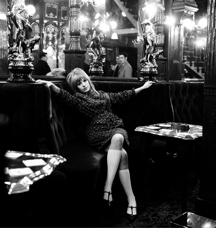 Marianne Faithfull, Salisbury Pub, London, 1964