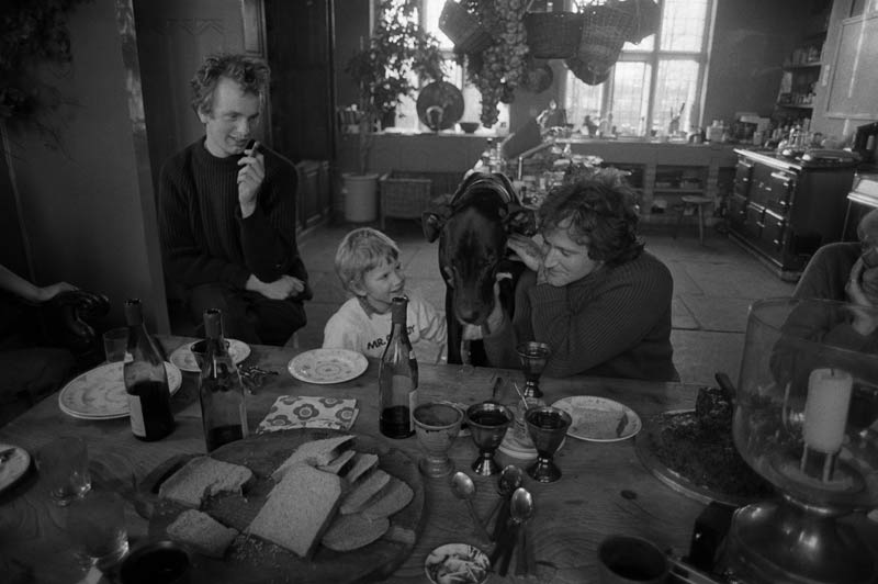 Robin Williams, Johnnie Shand Kydd, Rufus Deakin & Sheba the Great Dane, Christmas in Suffolk, 1980