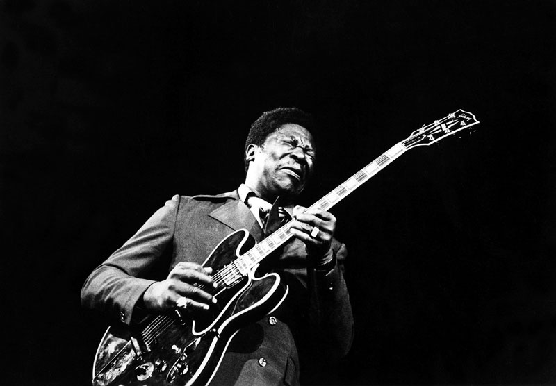 BB King On Stage - Eyes Closed, LA Forum, 1969
