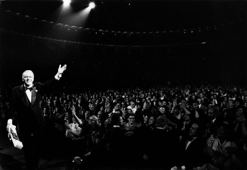 Frank Sinatra Thanking his Audience, Royal Albert Hall, London, 1980