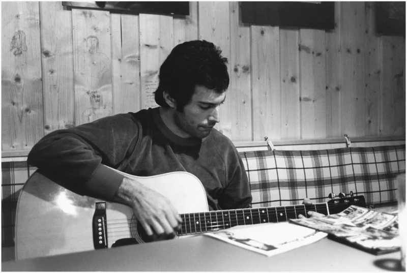 Freddie Mercury Playing Guitar, Munich, 1979