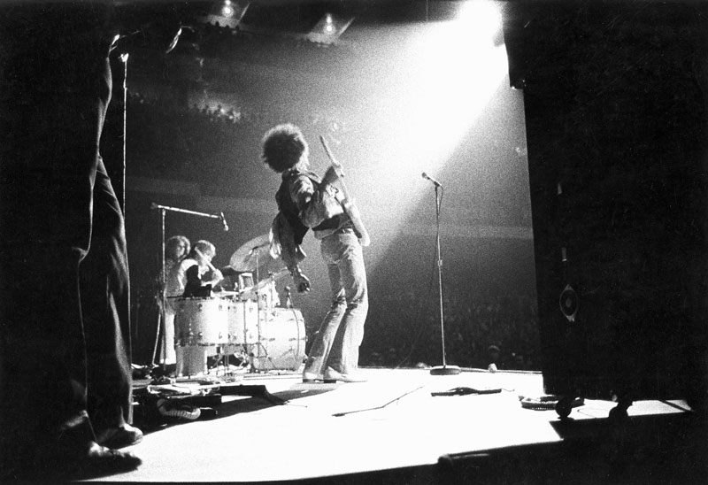 Jimi Hendrix in Spotlight, Boston Garden, 1970