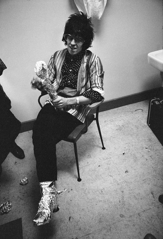Keith Richards Playing with Tin Foil, London, 1967