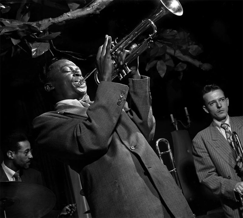 Miles Davis, Royal Roost, NYC, 1948 [MLD06]